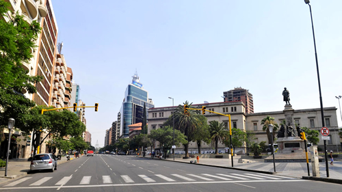 Avenida Hipólito Yrigoyen